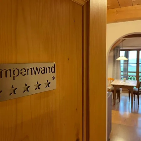 Appartement Cafe Toni