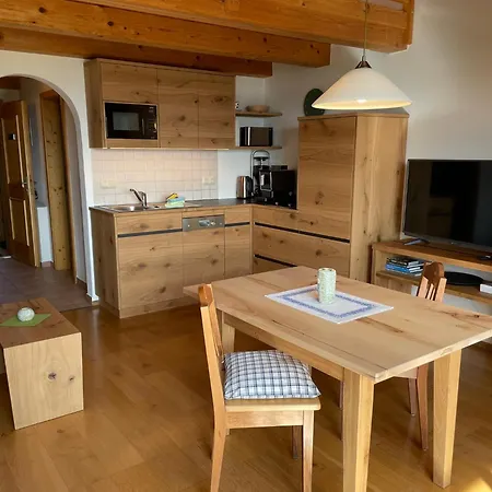 Appartement Cafe Toni *